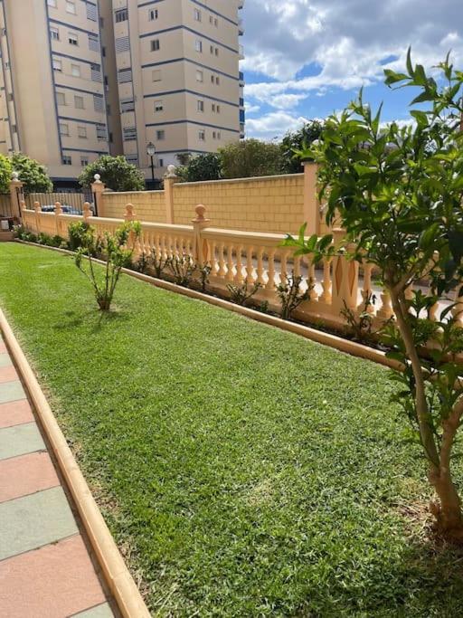 Estudio En Fuengirola Con Vistas Al Mar Экстерьер фото